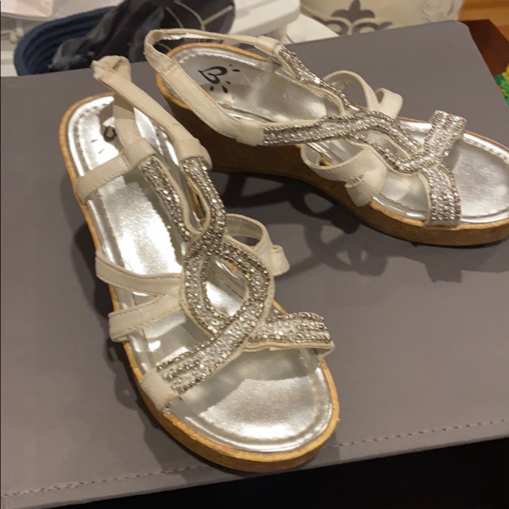 Size 6 women’s teen justice wedge Sandal